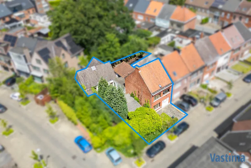 Immo Vastima - Huis Verkocht Aalst - Gezinswoning met aanpalende bouwgrond nabij centrum Aalst