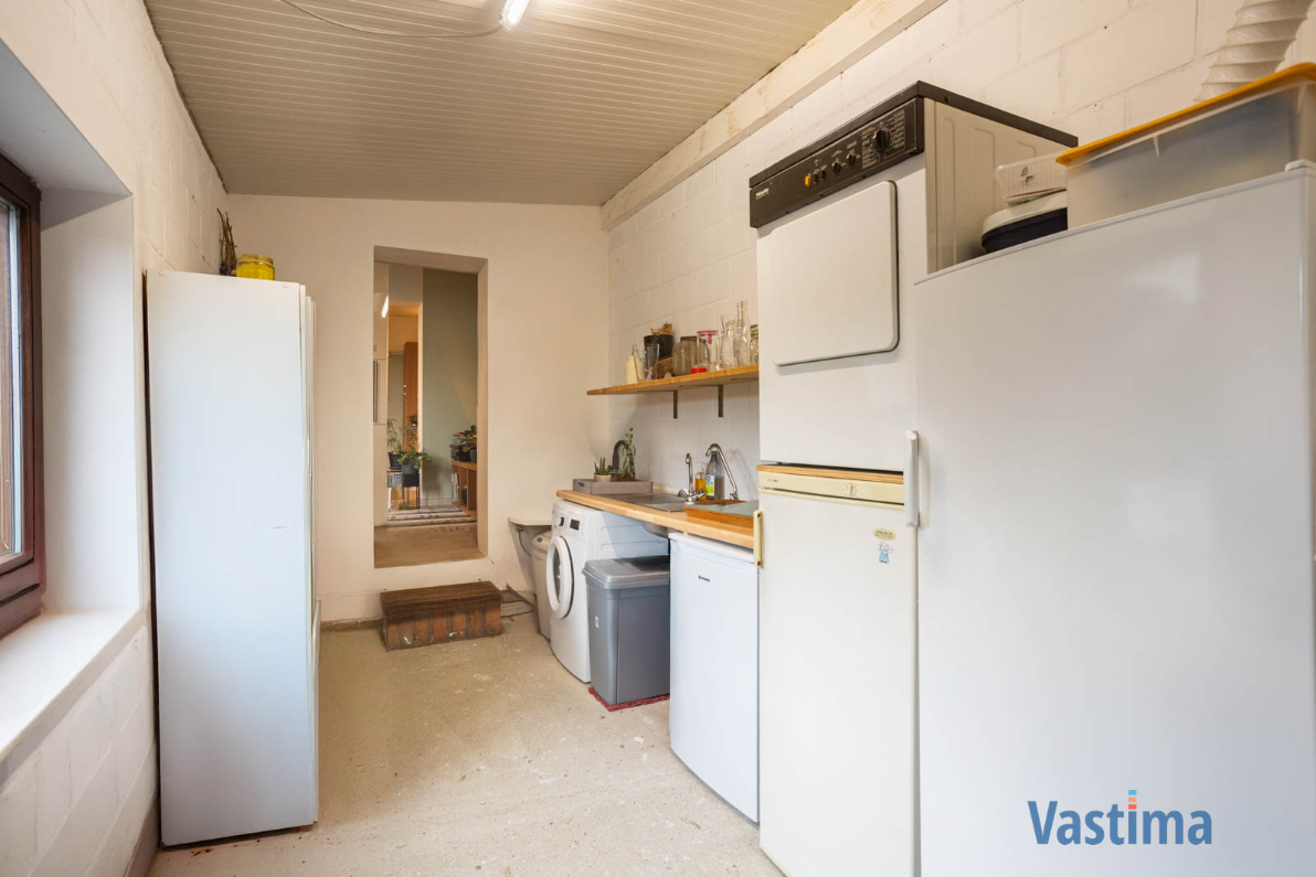 Immo Vastima - Huis Te koop Affligem - Instapklare woning met 3 slaapkamers, dubbele garage en grote tuin