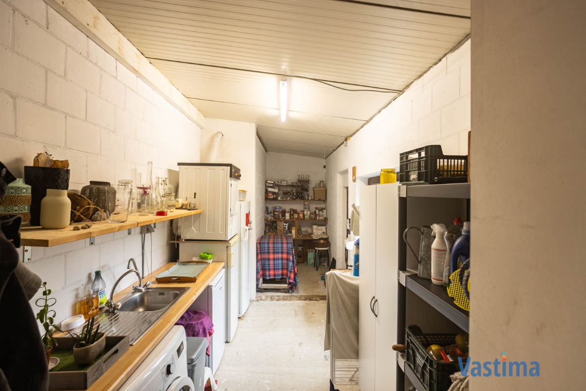 Immo Vastima - Huis Te koop Affligem - Instapklare woning met 3 slaapkamers, dubbele garage en grote tuin