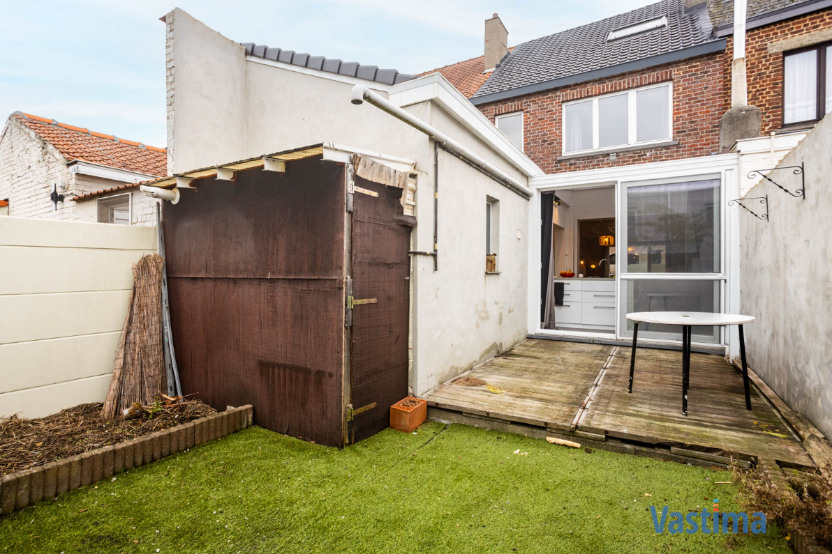 Immo Vastima - Huis Te koop Erembodegem - Gerenoveerde gezinswoning met tuin in Erembodegem