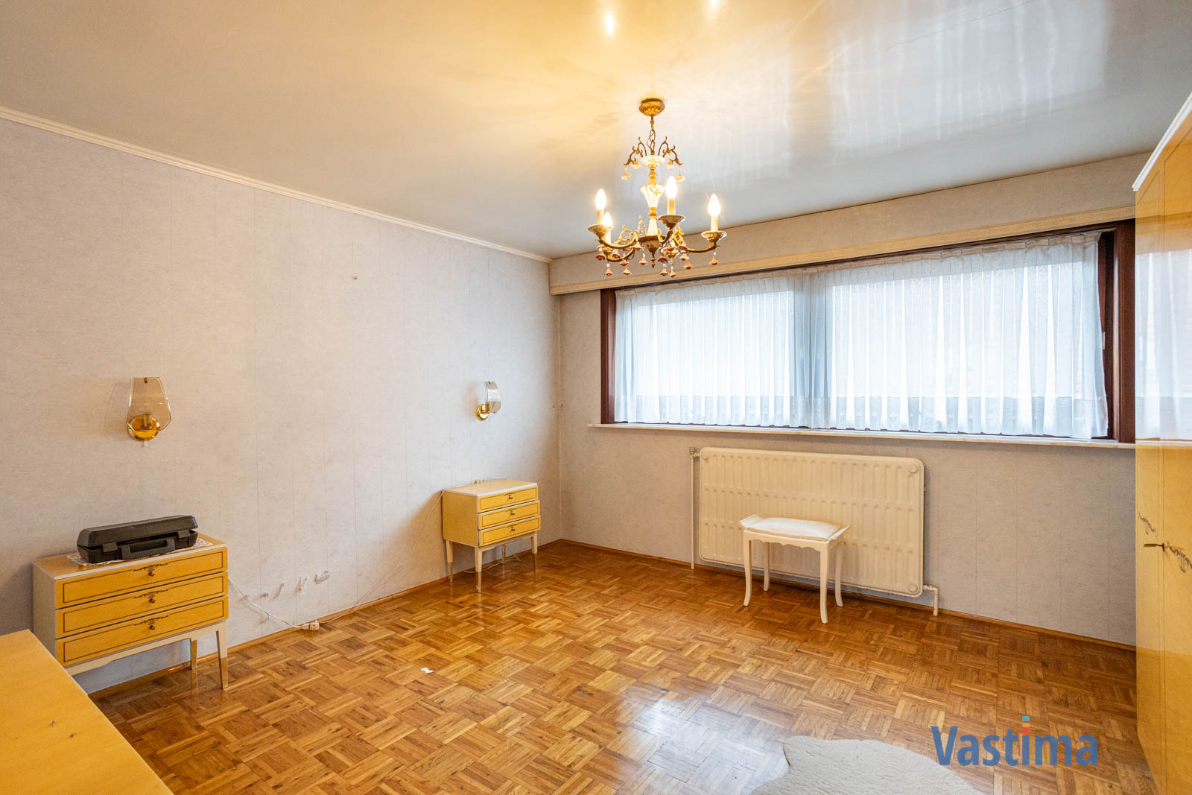 Immo Vastima - Huis Te koop Denderleeuw - Ruime gezinswoning met potentieel nabij centrum Denderleeuw