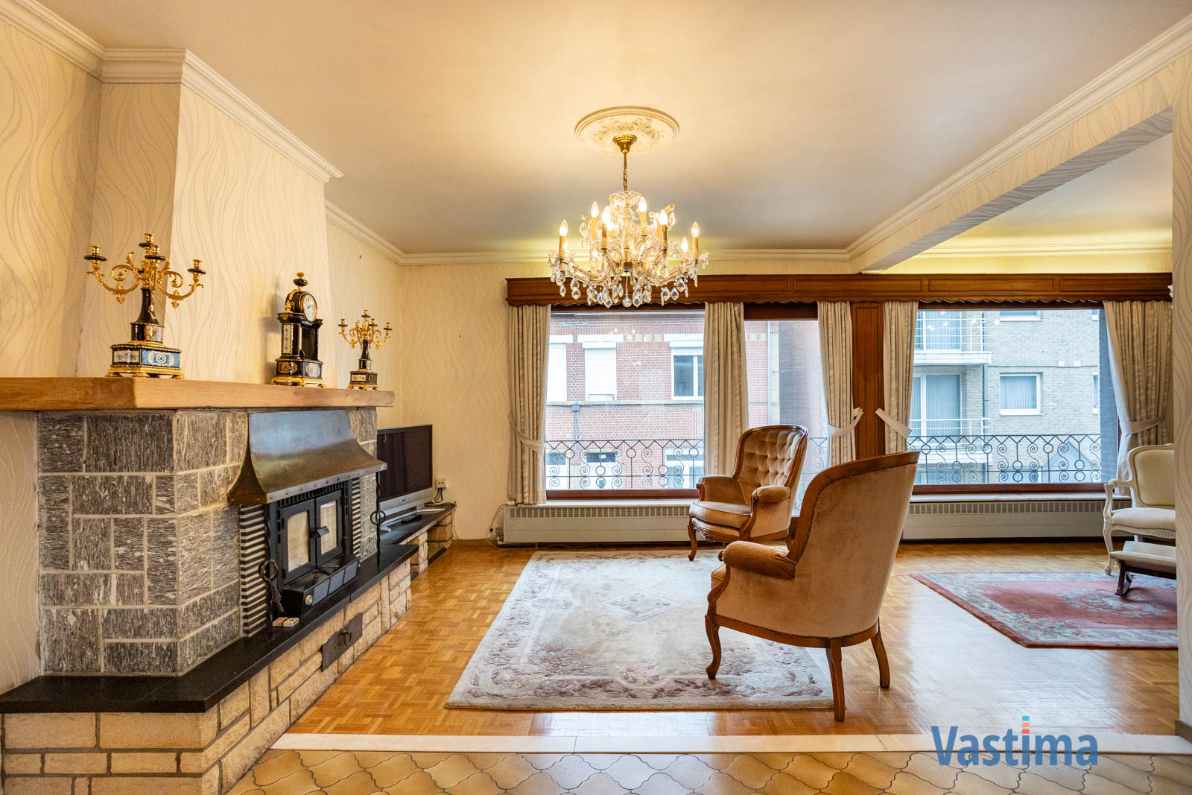 Immo Vastima - Huis Te koop Denderleeuw - Ruime gezinswoning met potentieel nabij centrum Denderleeuw