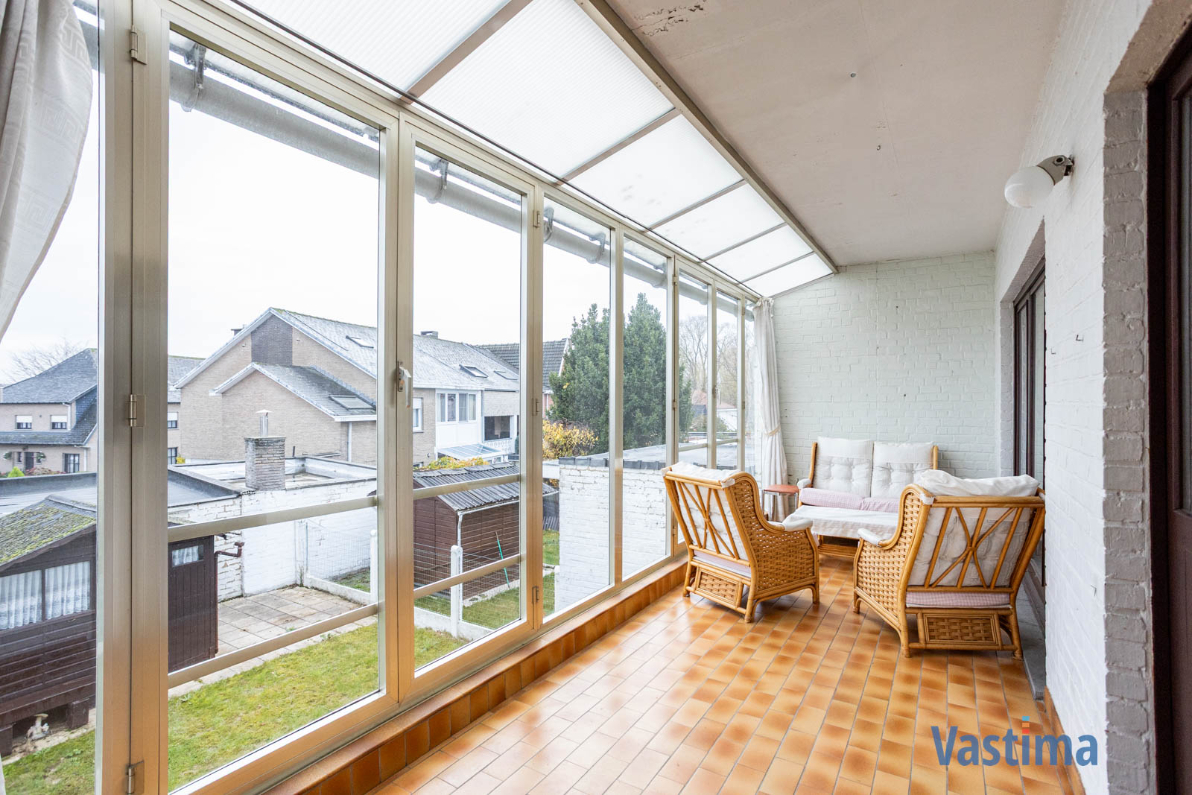 Immo Vastima - Huis Te koop Denderleeuw - Ruime gezinswoning met potentieel nabij centrum Denderleeuw