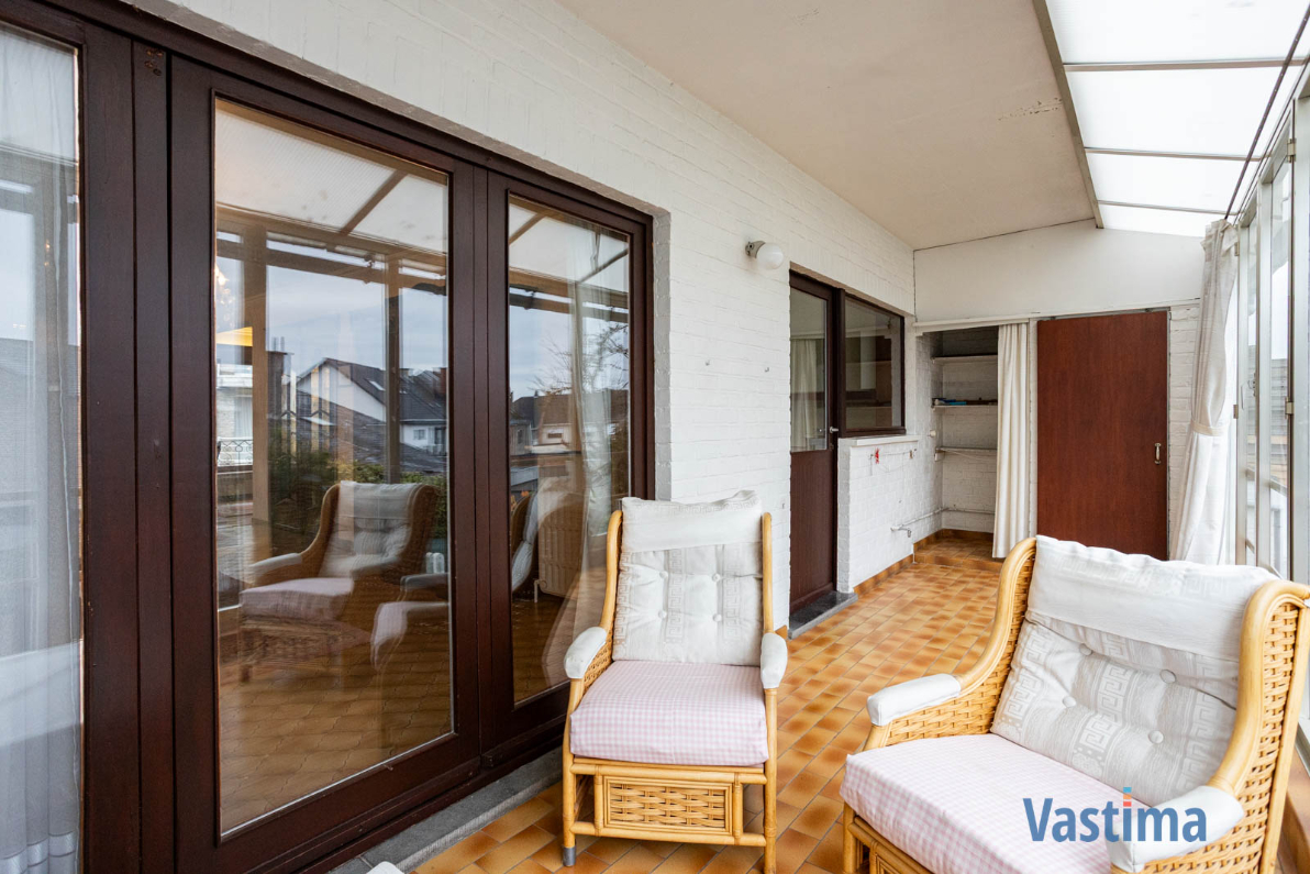 Immo Vastima - Huis Te koop Denderleeuw - Ruime gezinswoning met potentieel nabij centrum Denderleeuw