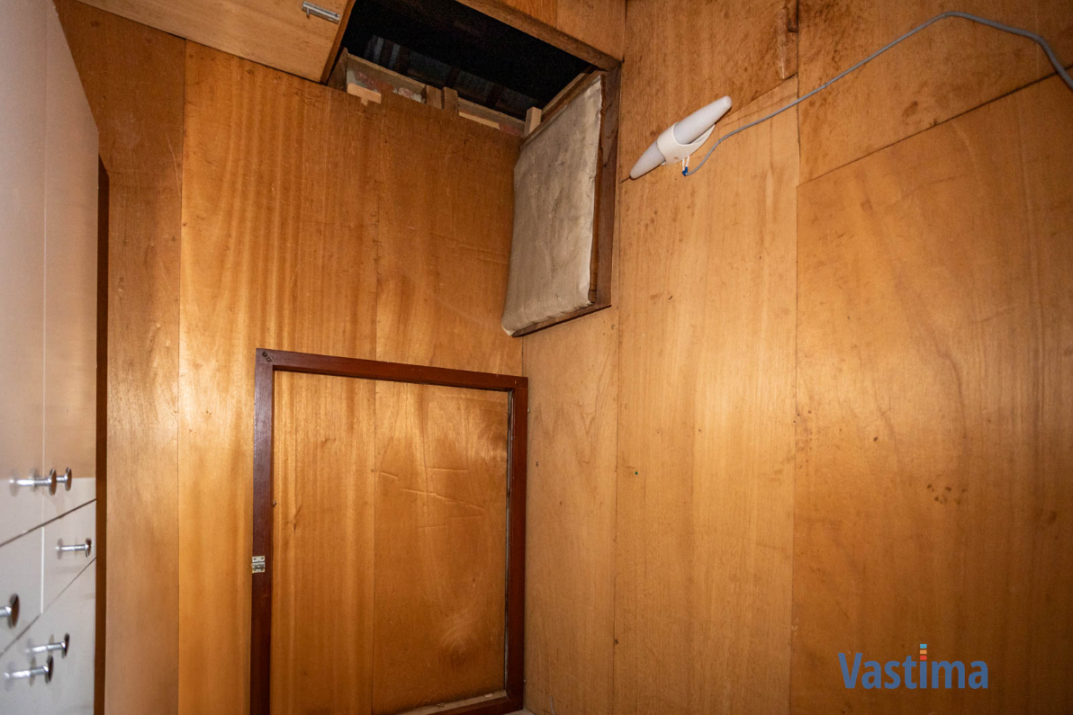 Immo Vastima - Huis Te koop Denderleeuw - Ruime gezinswoning met potentieel nabij centrum Denderleeuw