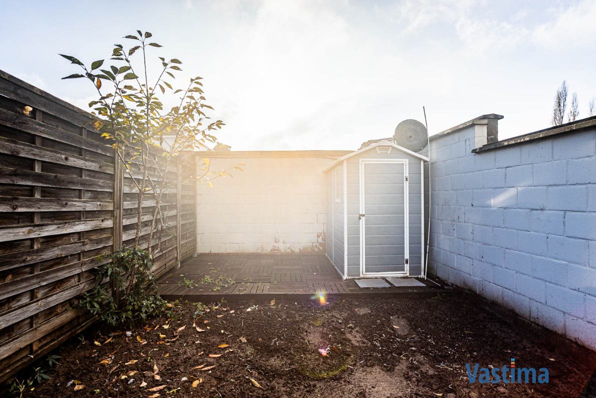 Immo Vastima - Huis Te koop Aalst - Lichtvolle starterswoning met zuid gerichte tuin