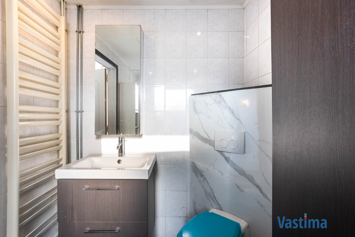 Immo Vastima - Huis Te koop Aalst - Lichtvolle starterswoning met zuid gerichte tuin