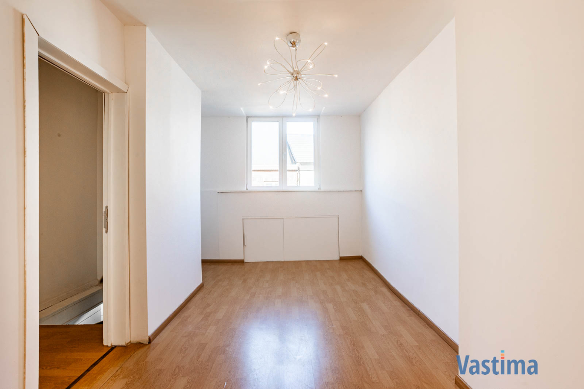 Immo Vastima - Huis Te koop Aalst - Lichtvolle starterswoning met zuid gerichte tuin