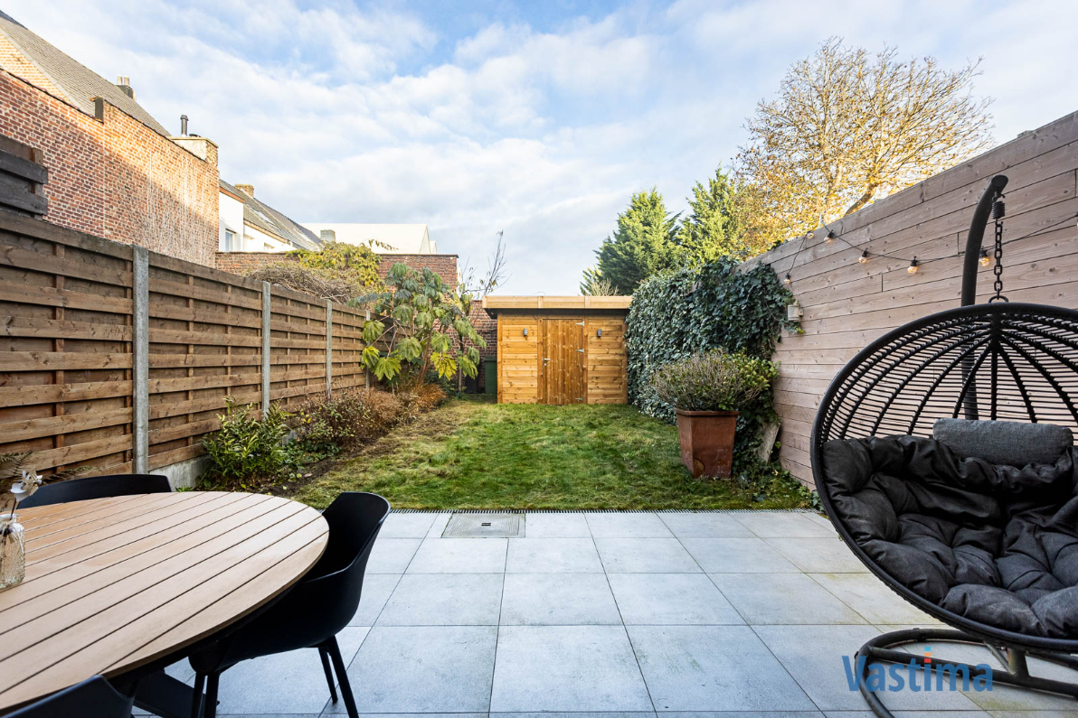 Immo Vastima - Huis Te koop Aalst - Instapklare, lichtrijke én gerenoveerde gezinswoning