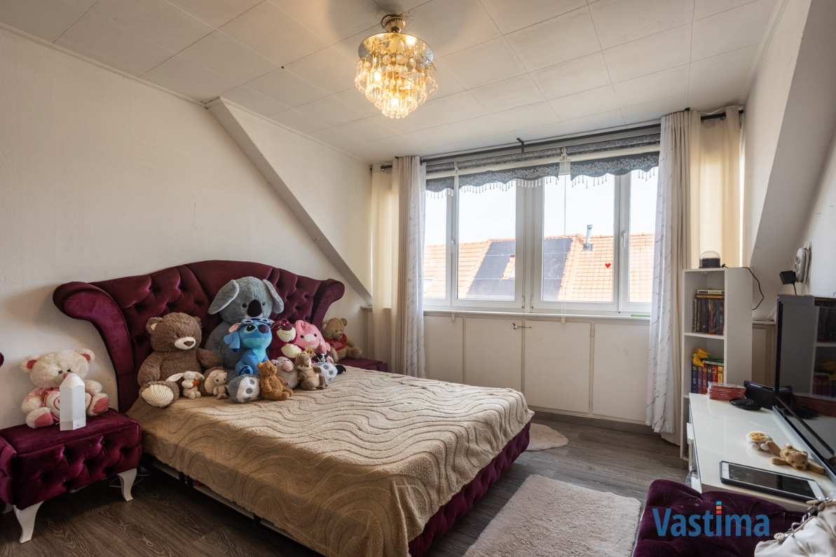 Immo Vastima - Huis Te koop Aalst - Gezinswoning met loods in Aalst – perfect voor wonen én werken