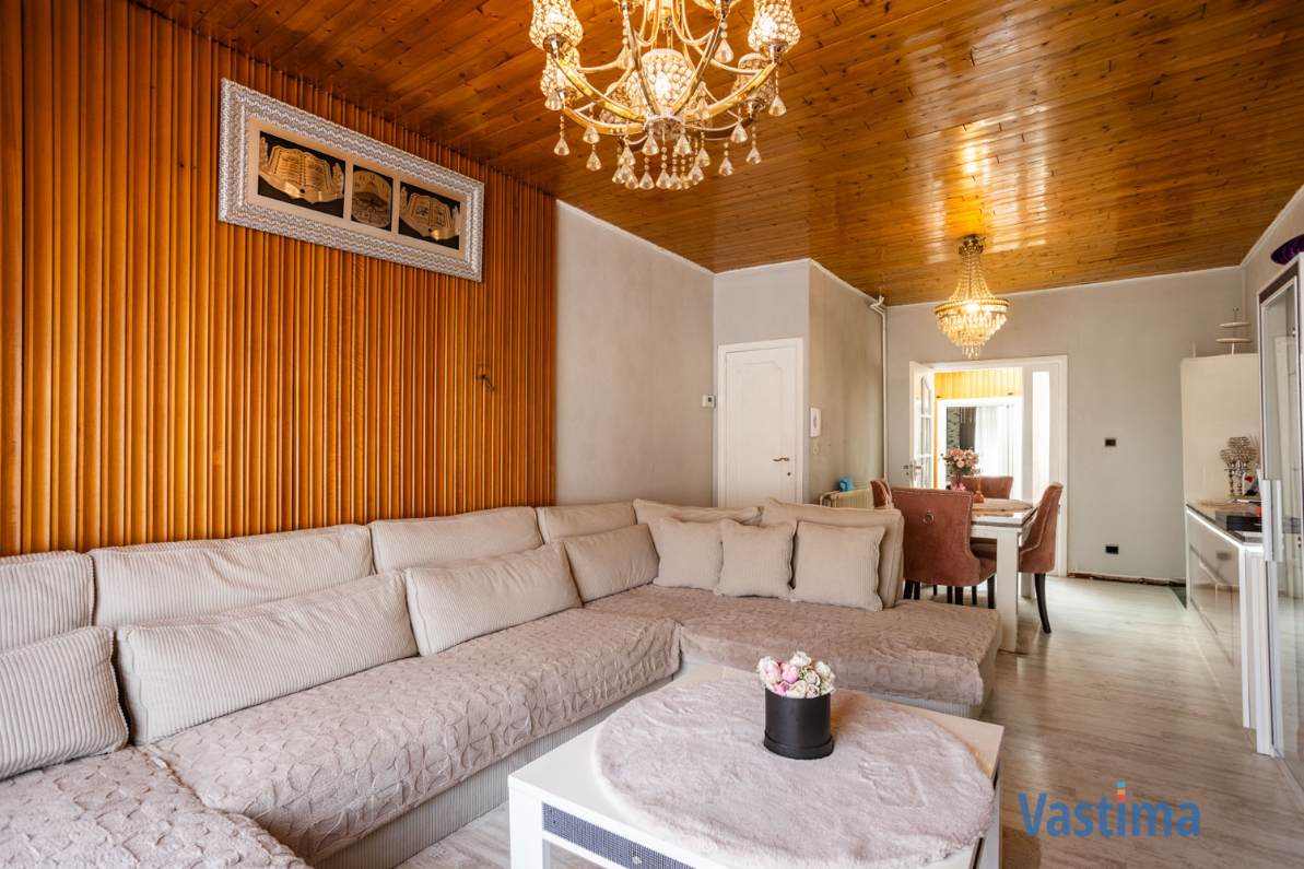 Immo Vastima - Huis Te koop Aalst - Twee aanpalende woningen met loods nabij centrum Aalst – ideaal voor wonen, werken of project