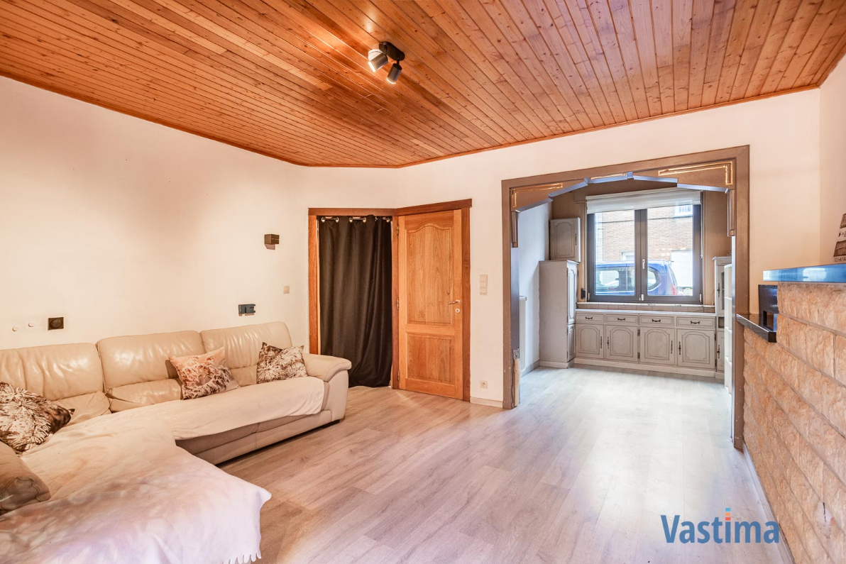 Immo Vastima - Huis Te koop Aalst - Stadswoning met zonnepanelen en tuin