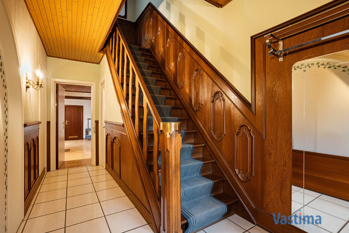 Immo Vastima - Huis Te koop Lede - Te renoveren, halfopen woning met zuid gerichte tuin