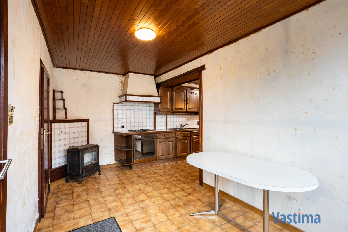 Immo Vastima - Huis Te koop Lede - Te renoveren, halfopen woning met zuid gerichte tuin