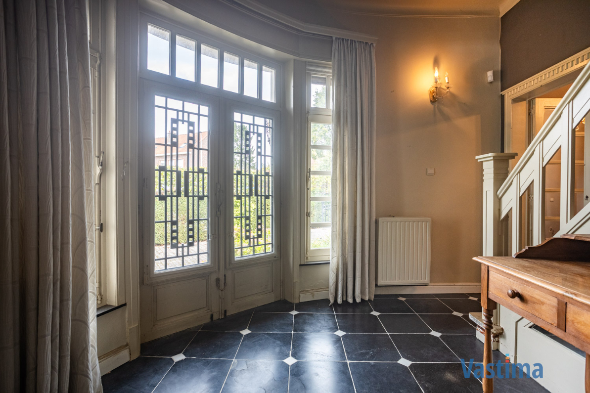 Immo Vastima - Huis Te koop Meldert - Karaktervolle villa met authentieke charme in een groene setting