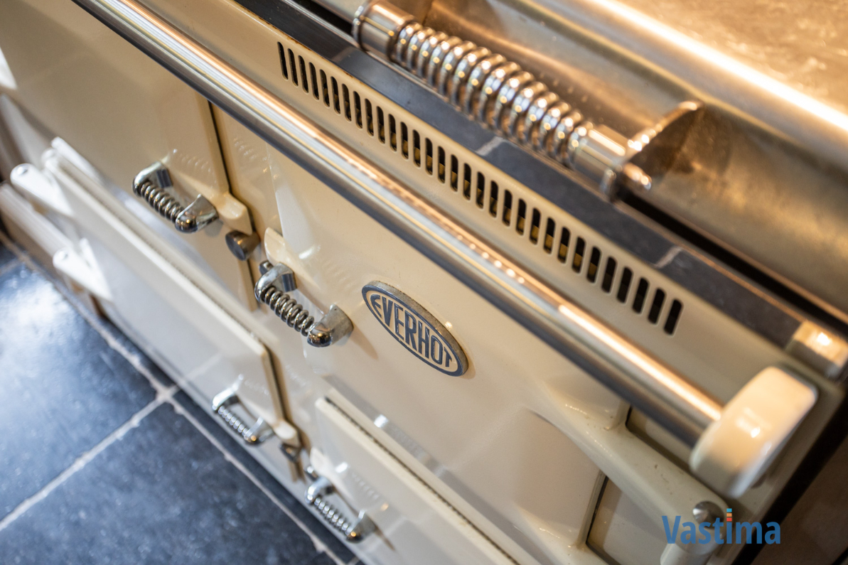 Immo Vastima - Huis Te koop Meldert - Karaktervolle villa met authentieke charme in een groene setting