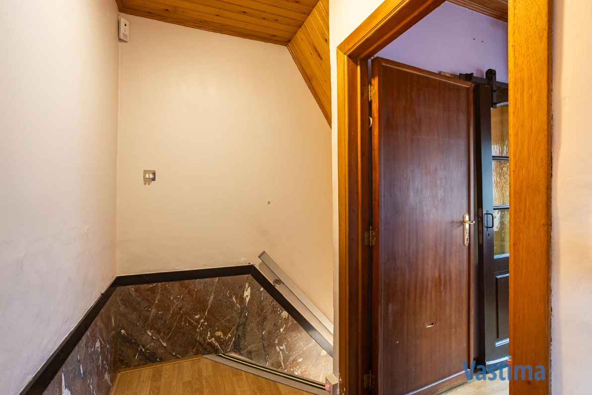 Immo Vastima - Huis Te koop Aalst - Stadswoning met zonnepanelen en tuin