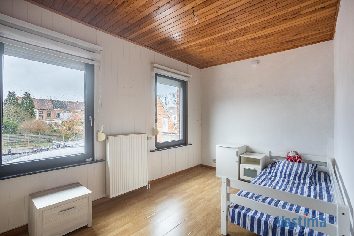 Immo Vastima - Huis Te koop Aalst - Stadswoning met zonnepanelen en tuin