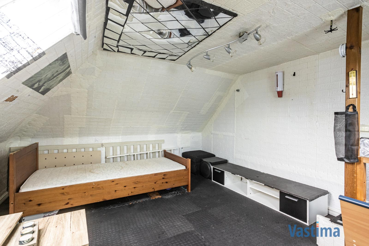 Immo Vastima - Huis Te koop Aalst - Stadswoning met zonnepanelen en tuin