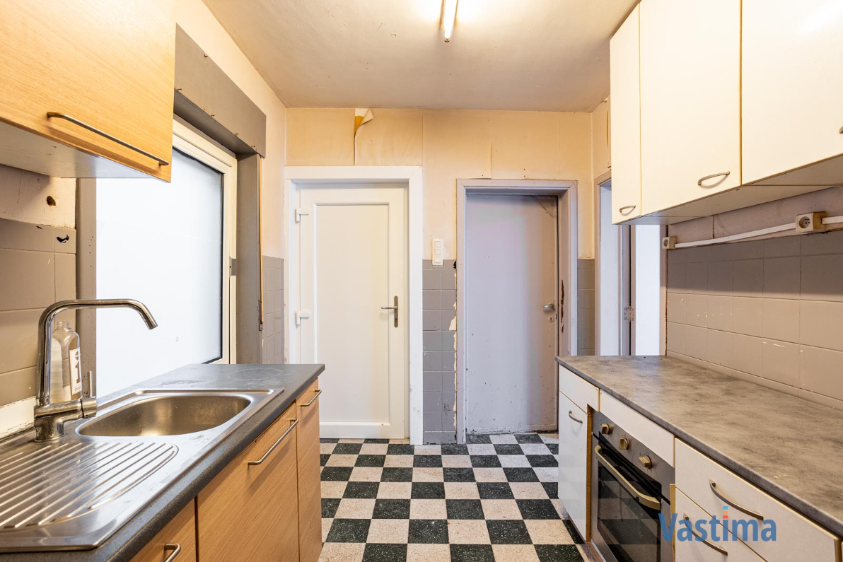 Immo Vastima - Huis Te koop Affligem - Te renoveren gezinswoning met potentieel op een gunstige locatie