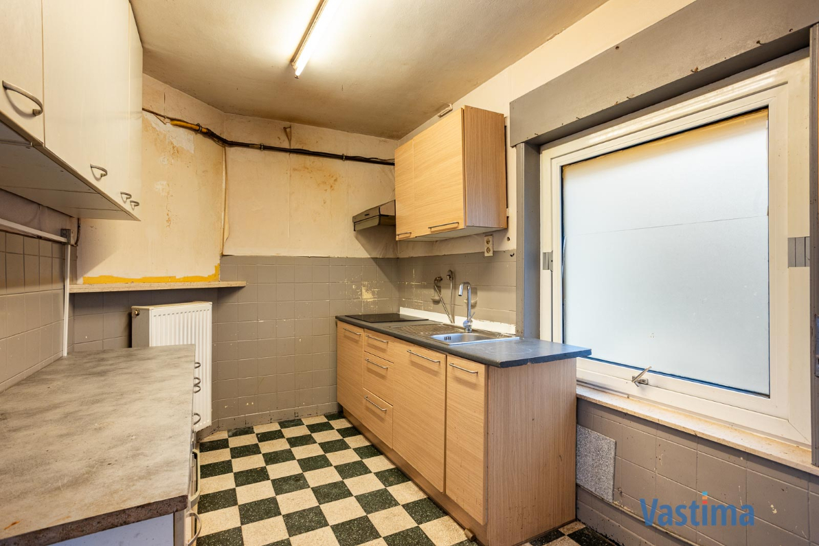 Immo Vastima - Huis Te koop Affligem - Te renoveren gezinswoning met potentieel op een gunstige locatie