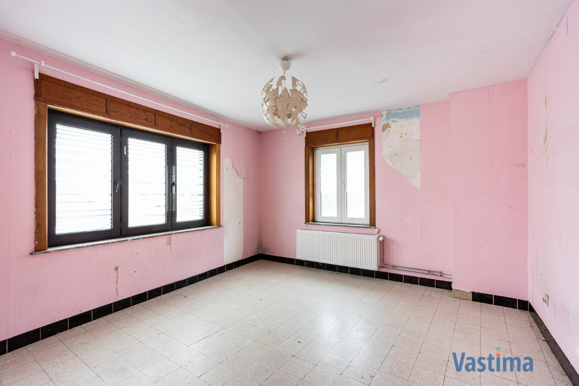Immo Vastima - Huis Te koop Affligem - Te renoveren gezinswoning met potentieel op een gunstige locatie