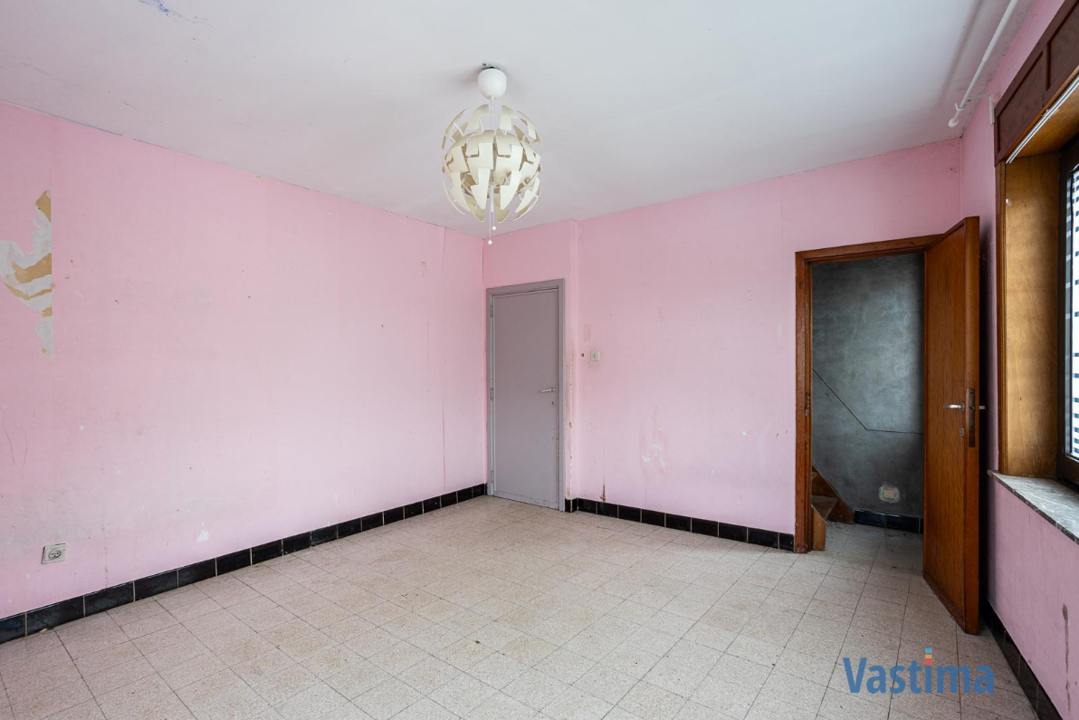 Immo Vastima - Huis Te koop Affligem - Te renoveren gezinswoning met potentieel op een gunstige locatie