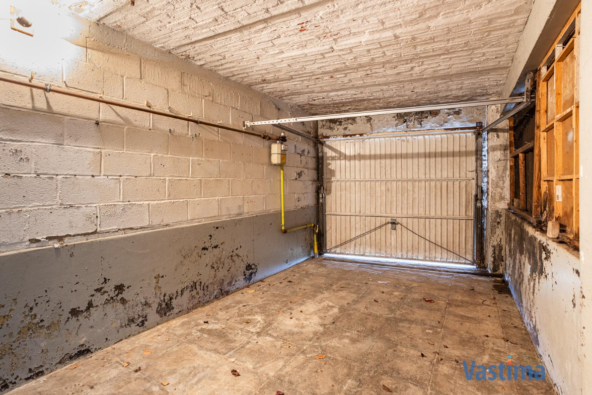 Immo Vastima - Huis Te koop Affligem - Te renoveren gezinswoning met potentieel op een gunstige locatie