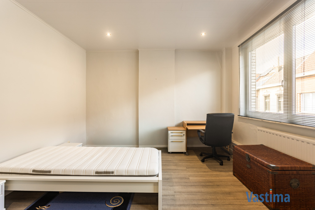 Immo Vastima - Huis Te koop Aalst - Volledig gerenoveerde rijwoning met 3 slaapkamers nabij centrum Aalst