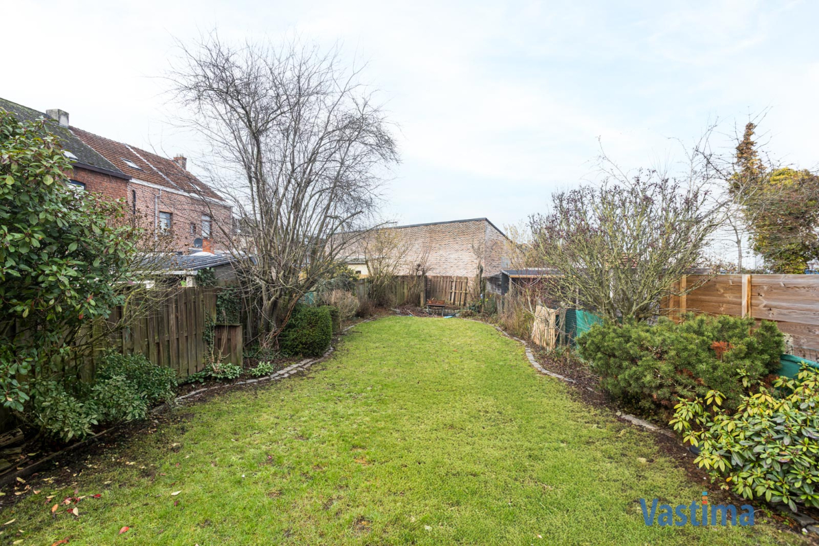 Immo Vastima - Huis Te koop Aalst - Energiezuinige gezinswoning met 3 slaapkamers, tuin en zonnepanelen