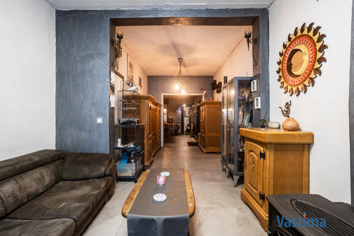 Immo Vastima - Huis Te koop Erembodegem - Gezinswoning met 3 slaapkamers en tuin nabij Erembodegem Dorp