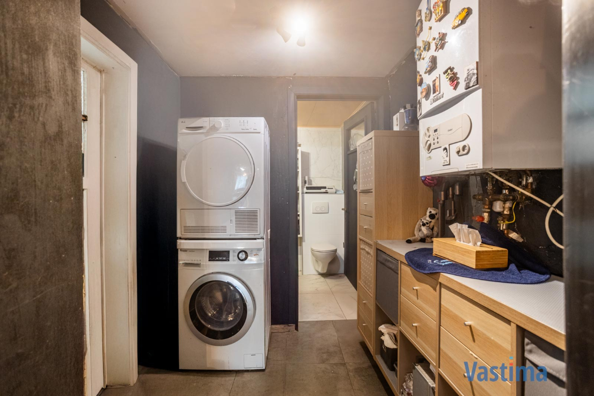 Immo Vastima - Huis Te koop Erembodegem - Gezinswoning met 3 slaapkamers en tuin nabij Erembodegem Dorp