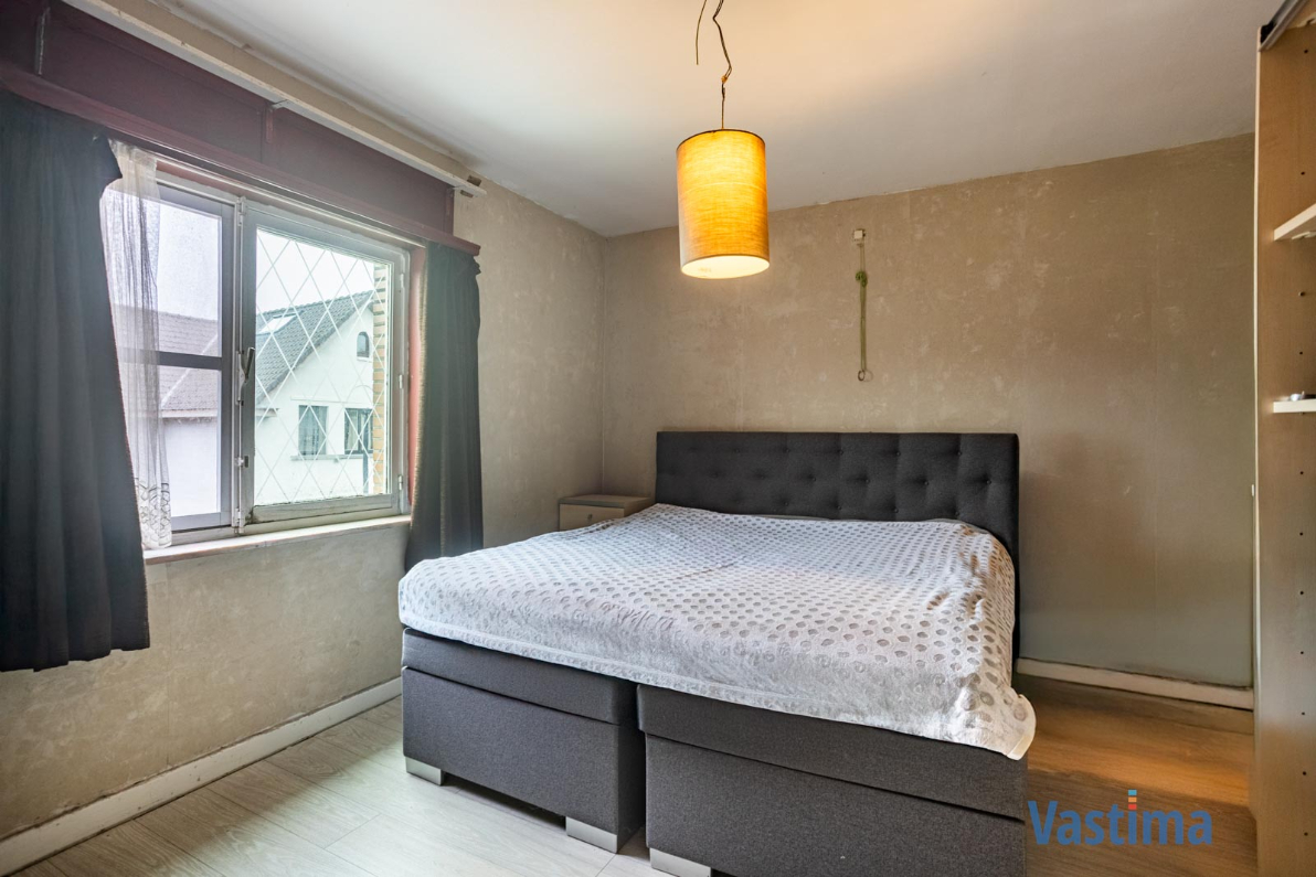 Immo Vastima - Huis Te koop Erembodegem - Gezinswoning met 3 slaapkamers en tuin nabij Erembodegem Dorp