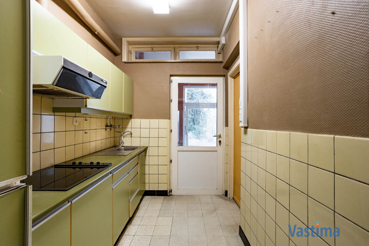 Immo Vastima - Huis Te koop Aalst - Op te frissen gezinswoning met 3 slaapkamers, garage en tuin