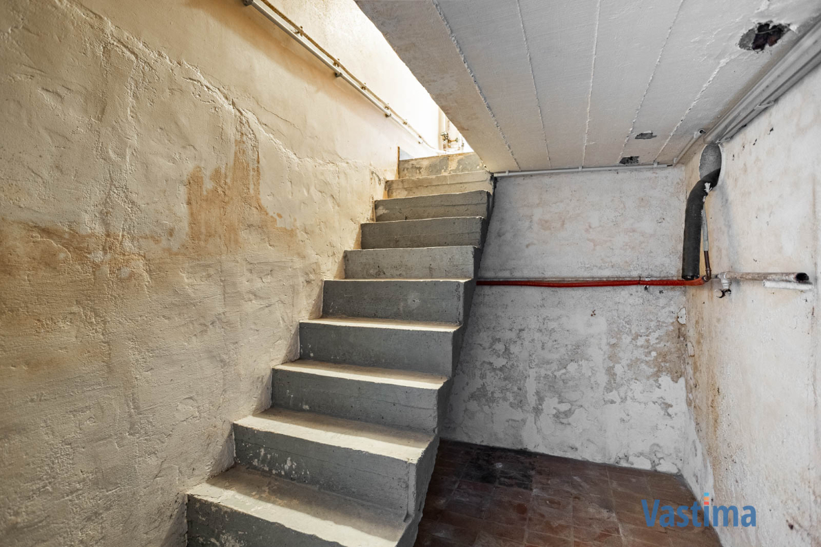 Immo Vastima - Huis Te koop Aalst - Op te frissen gezinswoning met 3 slaapkamers, garage en tuin