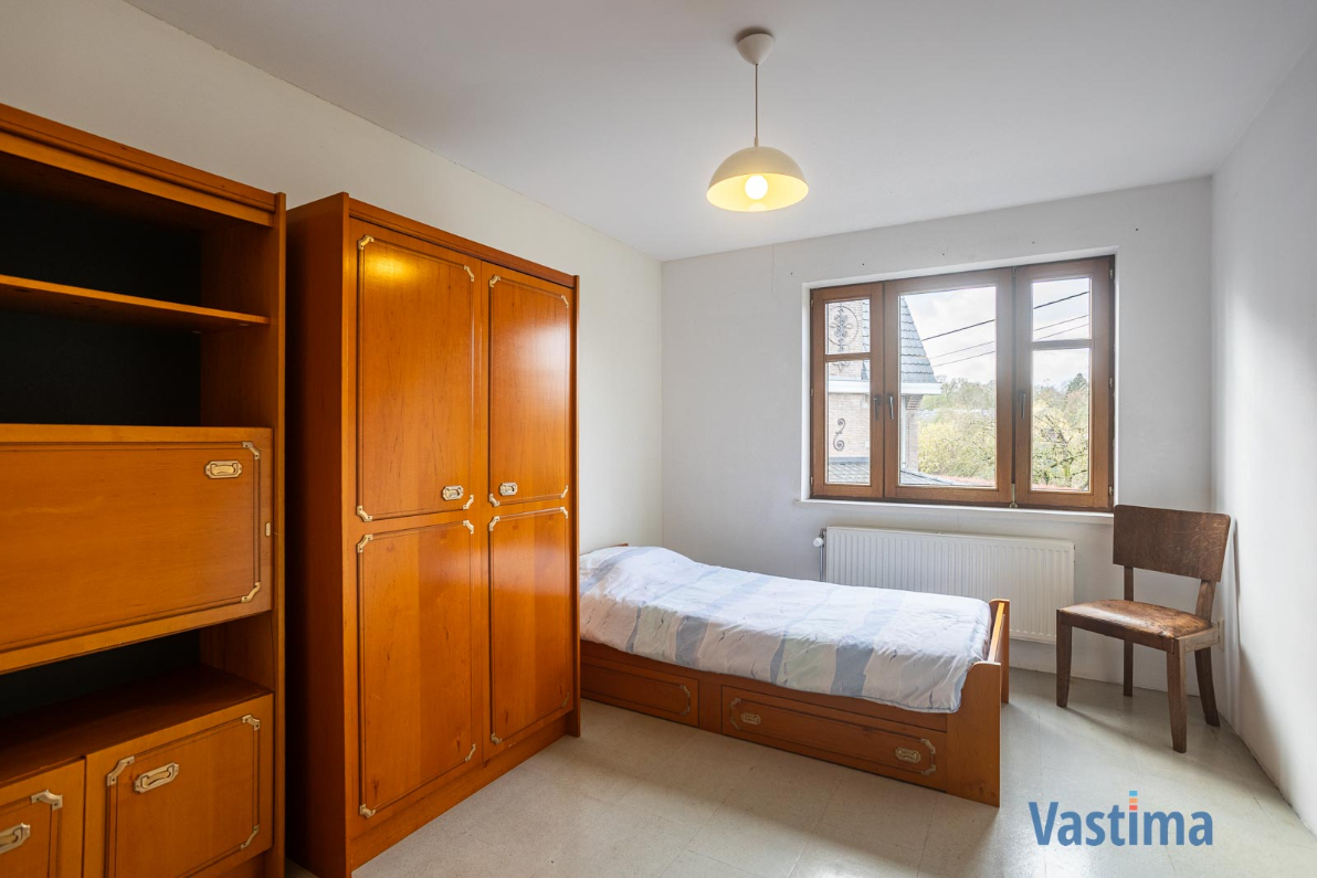 Immo Vastima - Huis Te koop Lede - Ruime halfopen gezinswoning met praktijkruimte en tuin