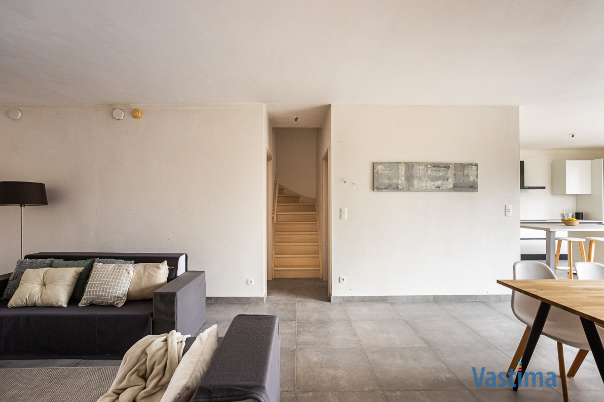 Immo Vastima - Huis Te koop Denderleeuw - Nieuwbouw gesloten woning met 3 slaapkamers, garage en tuin