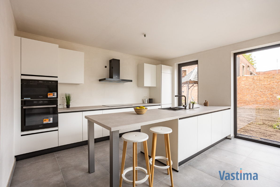 Immo Vastima - Huis Te koop Denderleeuw - Nieuwbouw gesloten woning met 3 slaapkamers, garage en tuin