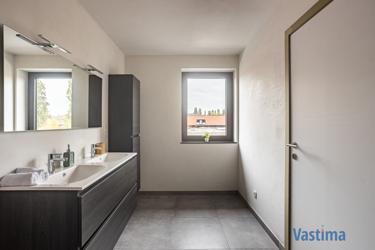 Immo Vastima - Huis Te koop Denderleeuw - Nieuwbouw gesloten woning met 3 slaapkamers, garage en tuin