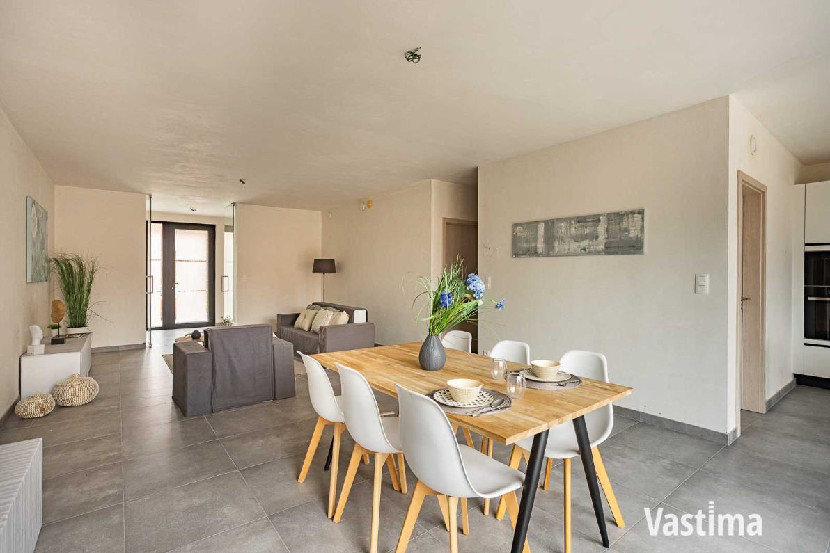 Immo Vastima - Huis Te koop Denderleeuw - Nieuwbouw gesloten woning met 3 slaapkamers, garage en tuin