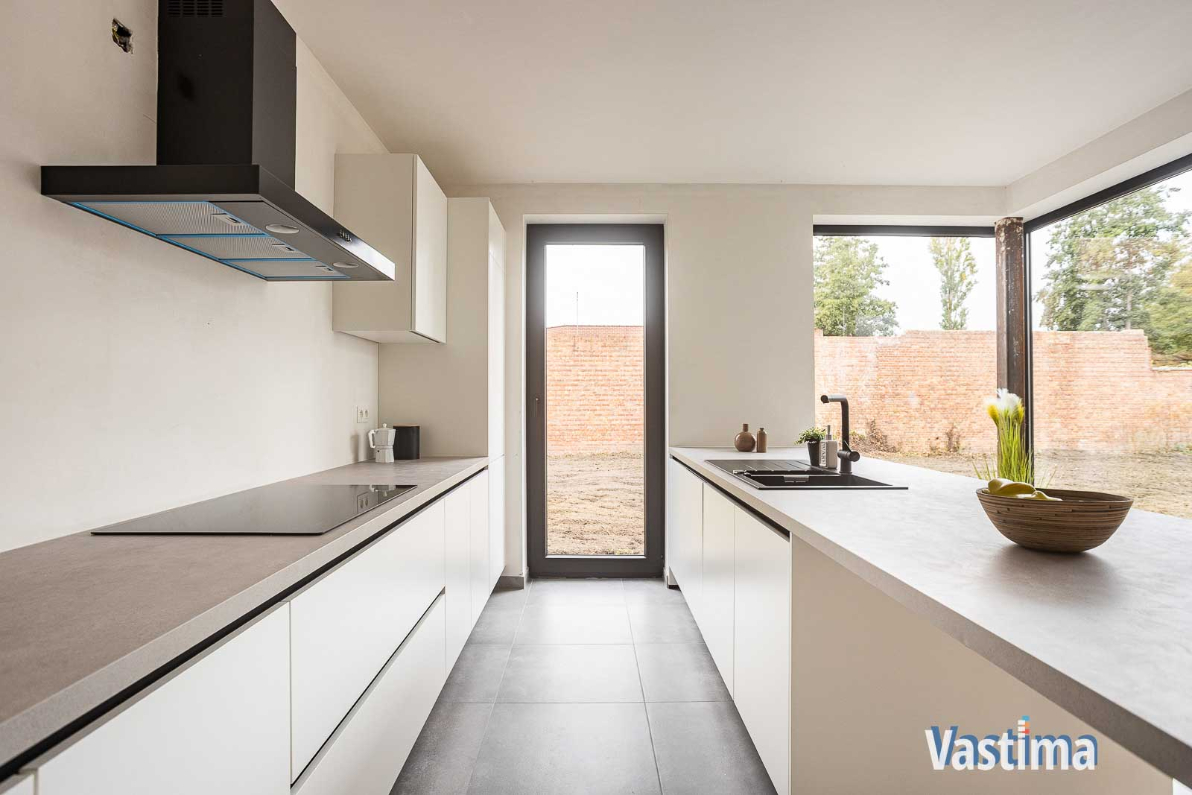 Immo Vastima - Huis Te koop Denderleeuw - Nieuwbouw gesloten woning met 3 slaapkamers, garage en tuin
