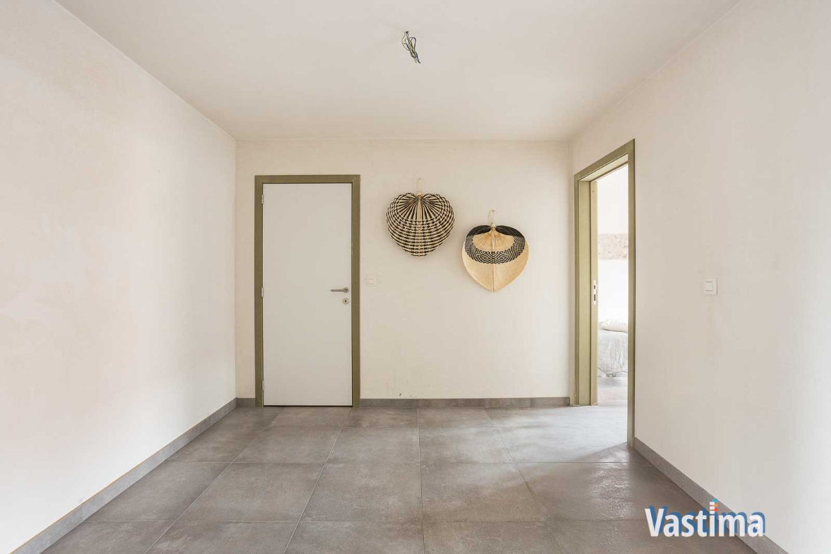 Immo Vastima - Huis Te koop Denderleeuw - Nieuwbouw gesloten woning met 3 slaapkamers, garage en tuin