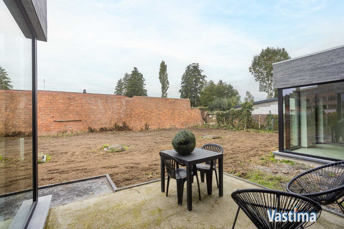 Immo Vastima - Huis Te koop Denderleeuw - Nieuwbouw gesloten woning met 3 slaapkamers, garage en tuin