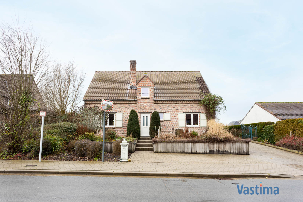 Immo Vastima - Huis Te koop Baardegem - Ruimte, rust en comfort voor het hele gezin in het hart van Baardegem