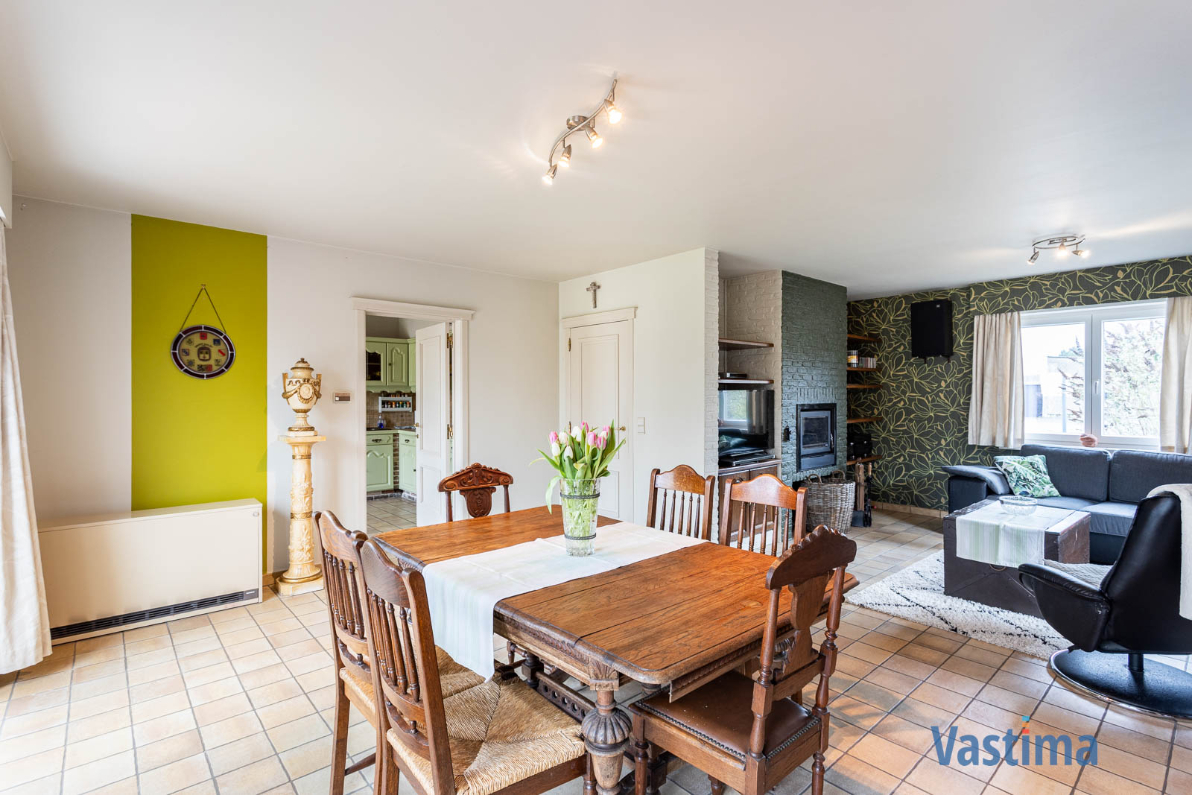 Immo Vastima - Huis Te koop Baardegem - Ruimte, rust en comfort voor het hele gezin in het hart van Baardegem