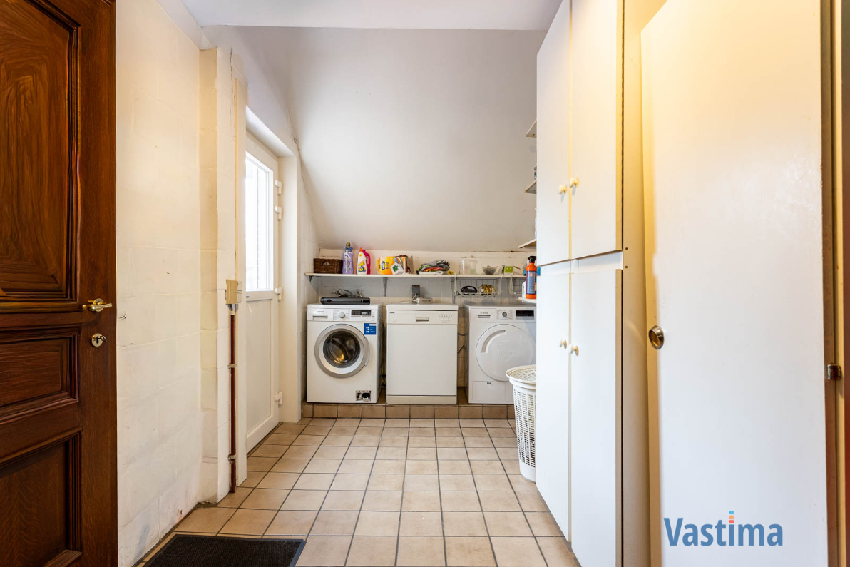 Immo Vastima - Huis Te koop Baardegem - Ruimte, rust en comfort voor het hele gezin in het hart van Baardegem