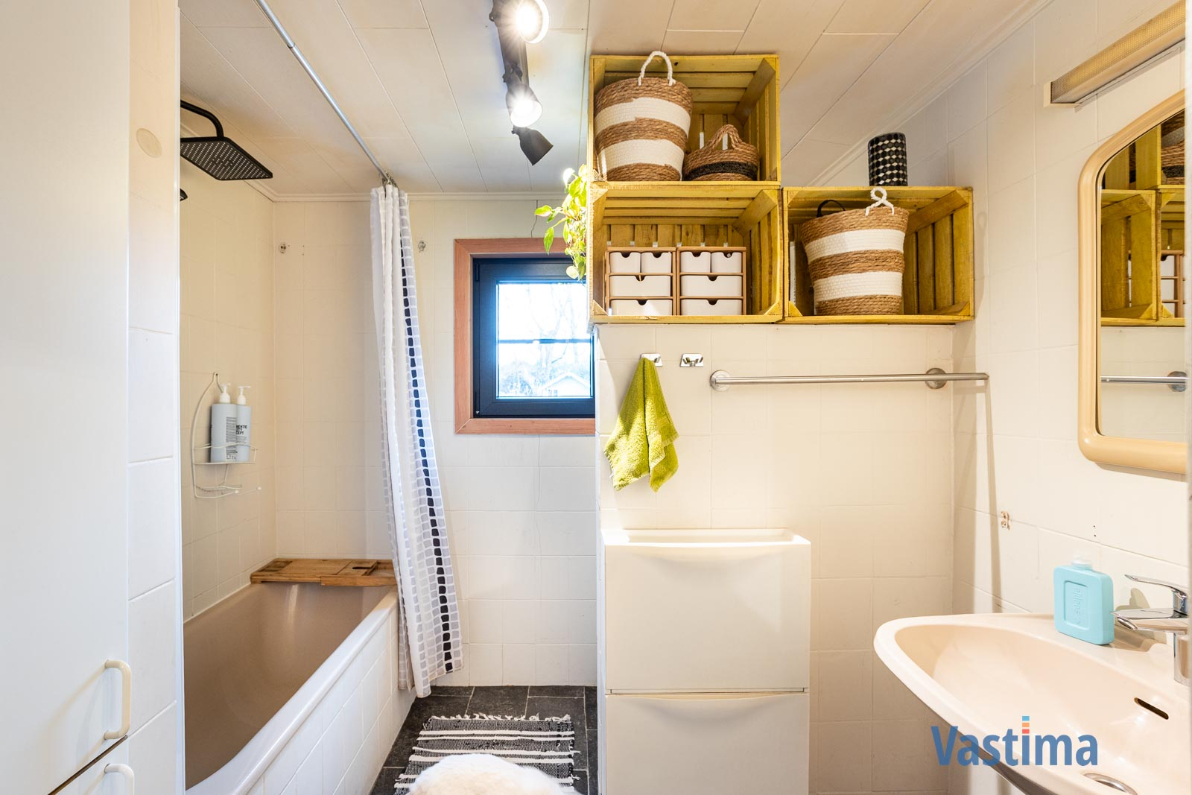 Immo Vastima - Huis Te koop Nieuwerkerken - Super energiezuinige gezinswoning met tuin in hartje Nieuwerkerken