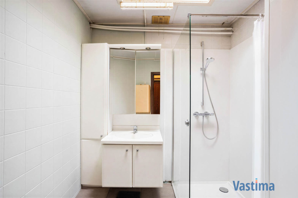 Immo Vastima - Huis Te koop Erembodegem - Uniek pand bestaande uit 2 woongelegenheden, garage en buitenruimte