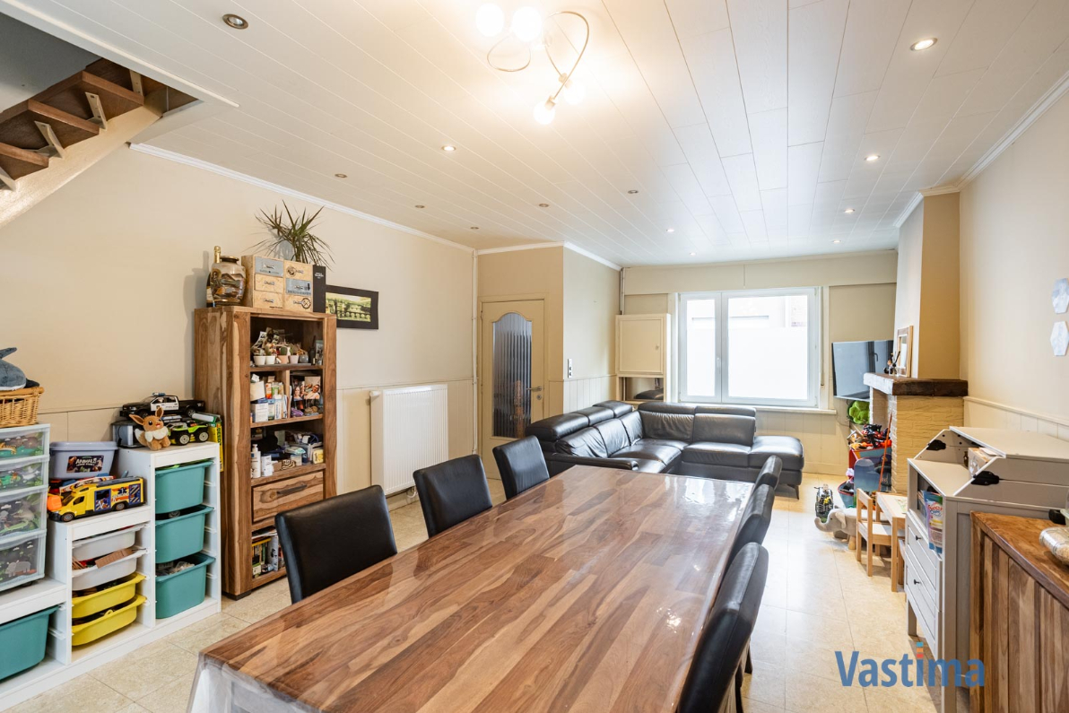 Immo Vastima - Huis Te koop Aalst - Energiezuinige gezinswoning met 3 slaapkamers, tuin en zonnepanelen