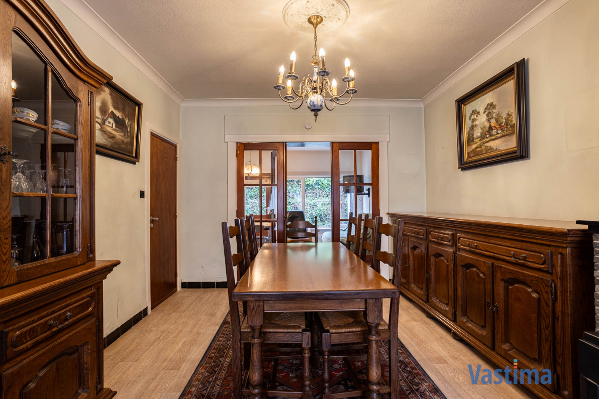 Immo Vastima - Huis Te koop Lede - Halfopen woning in Lede met 3 slaapkamers, garage en buitenruimte